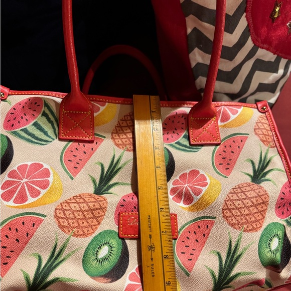 Handbag - Picture 3 of 8